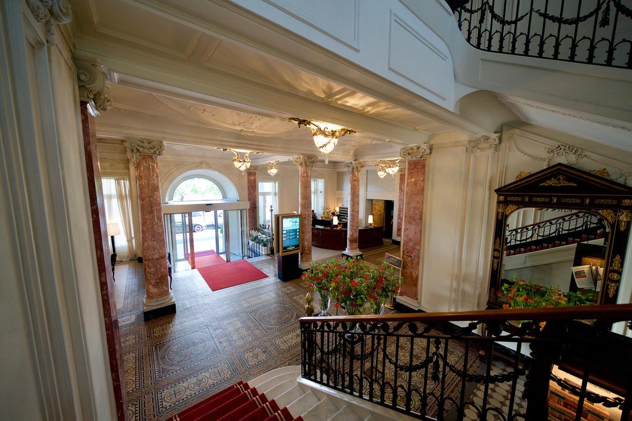 Hotel Schweizerhof Luzern Exteriör bild Interior of the hotel
